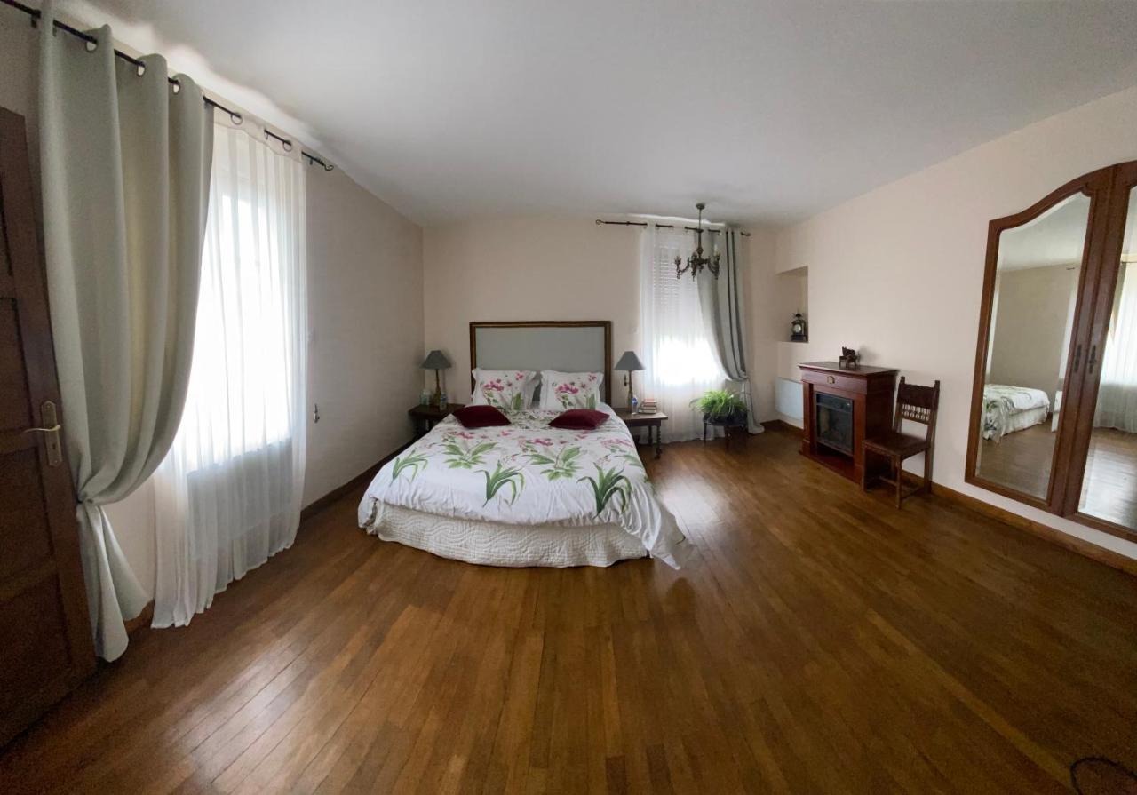 Le Manoir Des Roches Bed & Breakfast Bourré Екстериор снимка